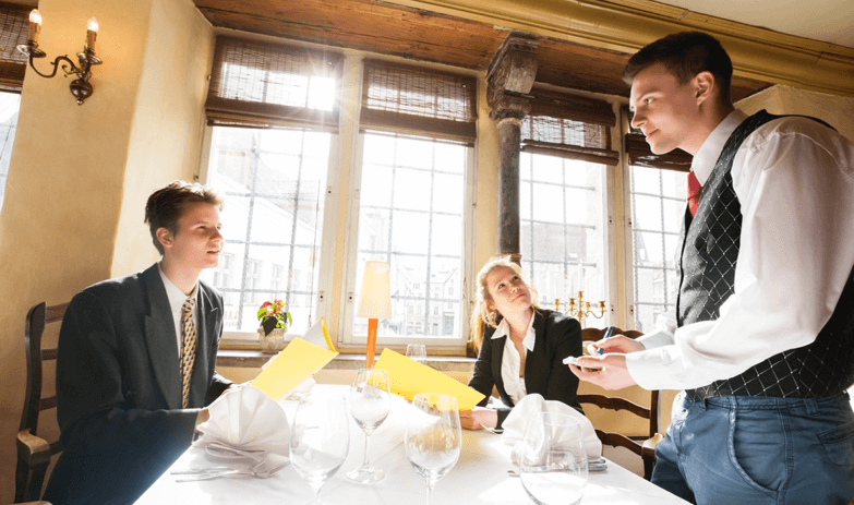 Restaurant guests ordering made easier with predictive analytics.